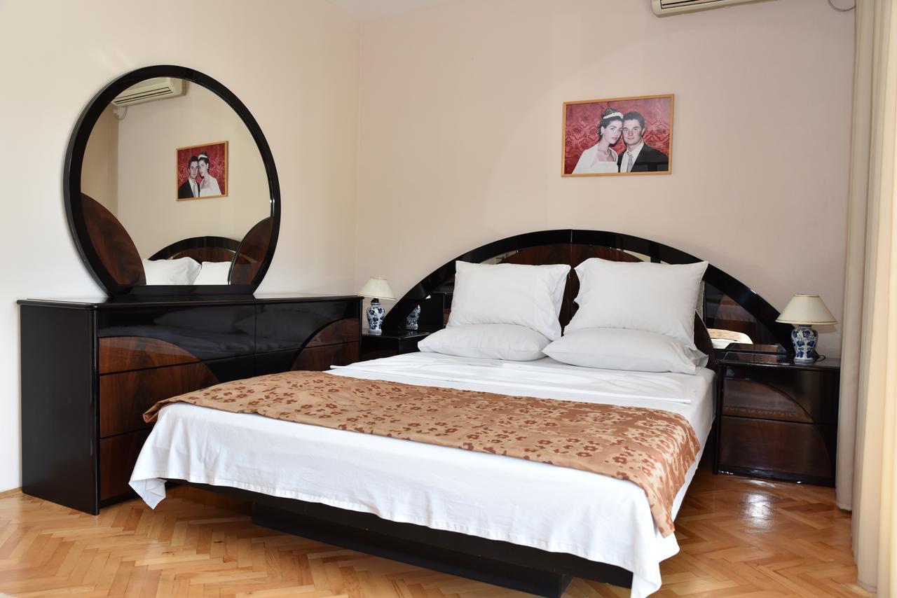 Guest House Evropa Улцинь Экстерьер фото