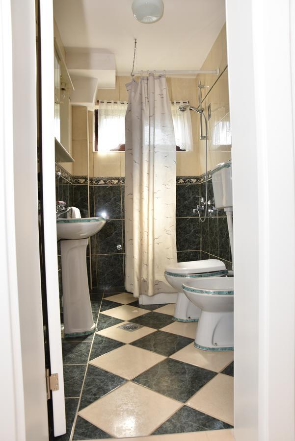 Guest House Evropa Улцинь Экстерьер фото